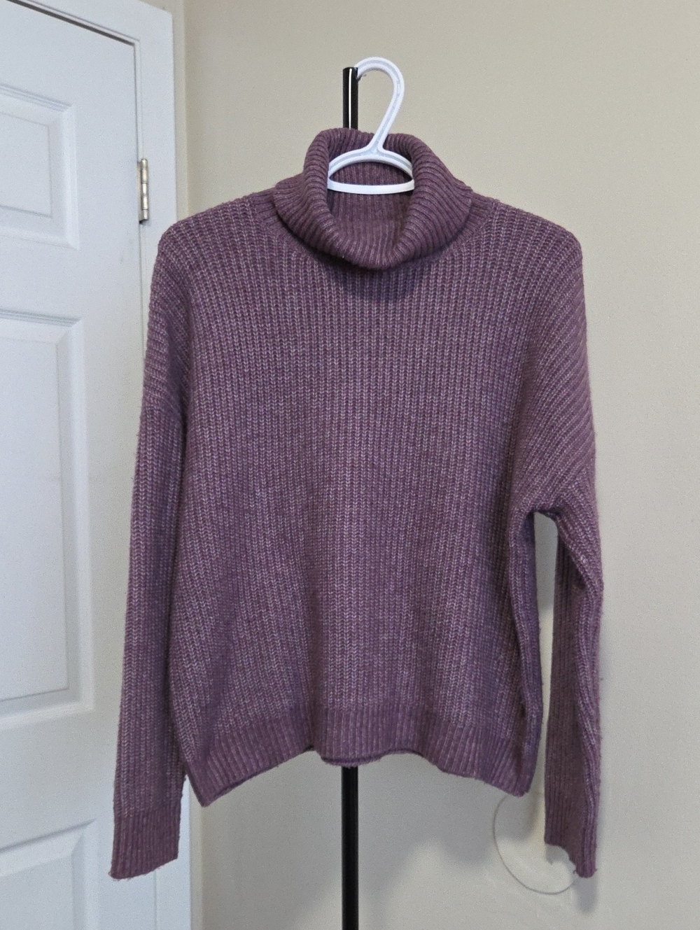 Max Studio Ribbed Turtleneck Sweater in Mauve
